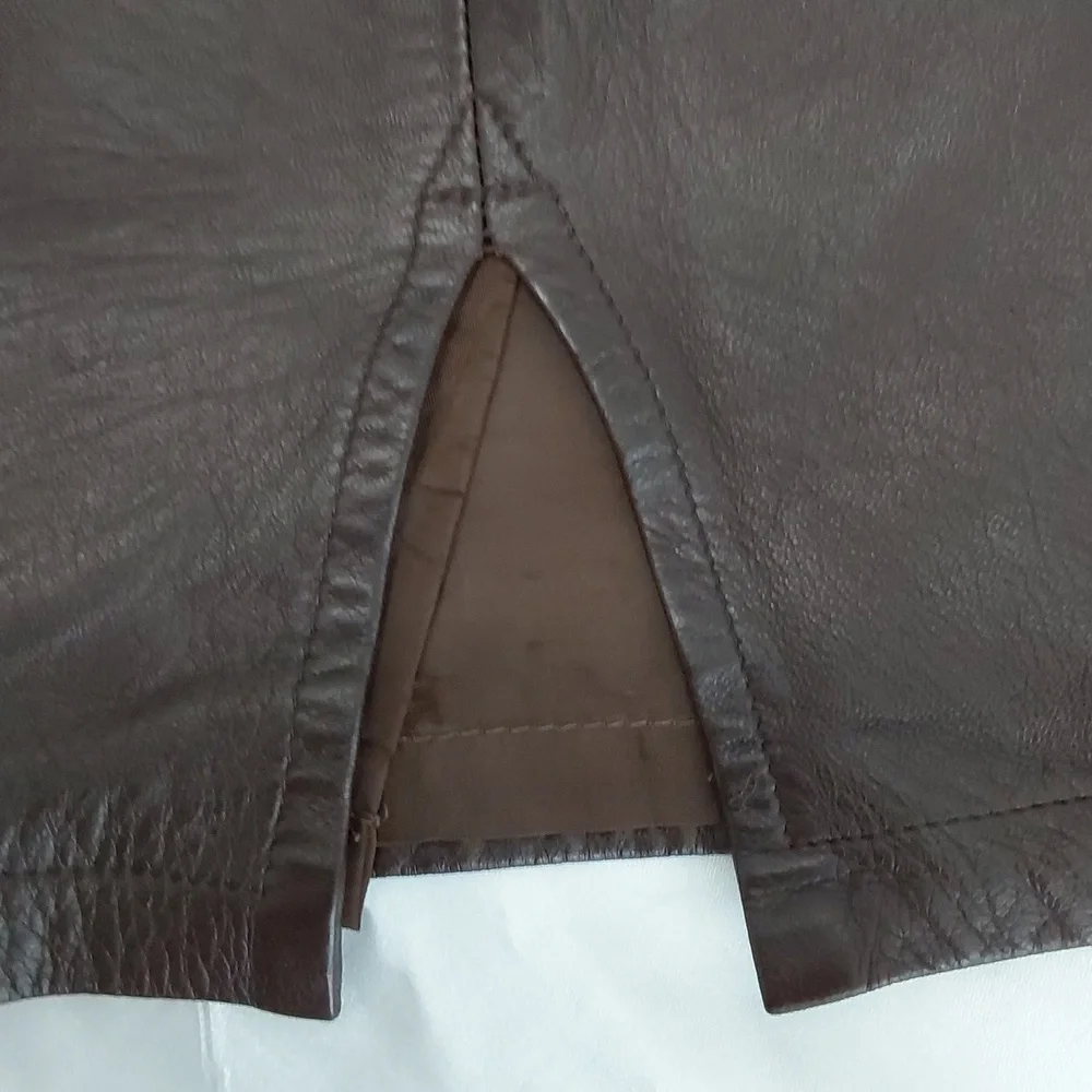 Ann Taylor Leather Mini Skirt Chocolate Brown, Fully Lined, Darted, Size 6 - Picture 9 of 15